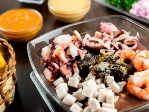 Camarón y pulpo para picar